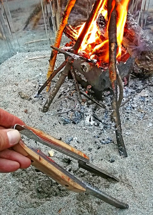 CONIFER CONE 折りたたみのトングの事 CONIFER CONE 折りたたみのトングの事