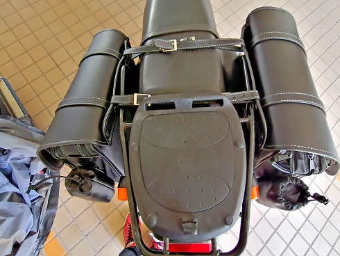 DEGNER SADDLE BAG 実際に載せてみた DEGNER SADDLE BAG 実際に載せてみた