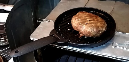 つまみの事 ハンバーグ つまみの事 ハンバーグ