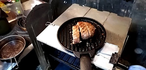 つまみの事 ハンバーグ つまみの事 ハンバーグ