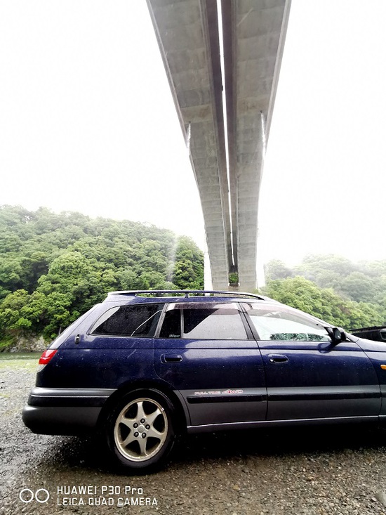 雨音で目が覚めた 道志の森キャンプ場の朝 雨音で目が覚めた 道志の森キャンプ場の朝
