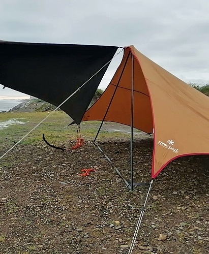UNIGEAR遮蔽タープ 雨に降られた UNIGEAR遮蔽タープ 雨に降られた