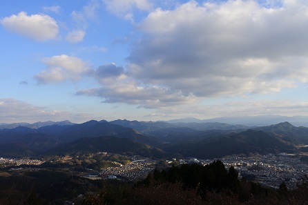 貝ヶ平山（822m）　香酔山（795m）　鳥見山（734m）