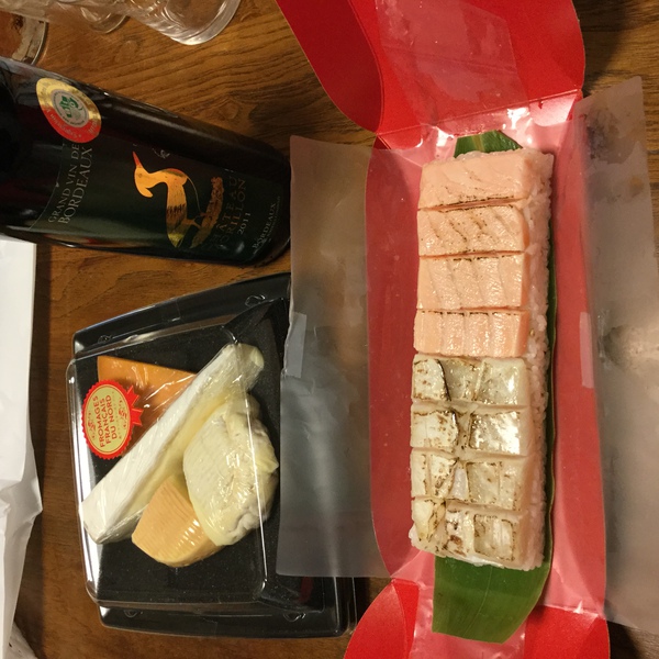 炙り鱒、カワハギ、成城石井のワインと北フランスチーズ 炙り鱒、カワハギ、成城石井のワインと北フランスチーズ
