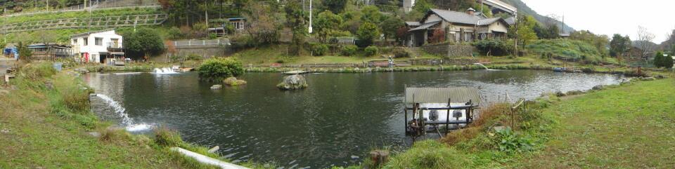 浅川国際マス釣場
