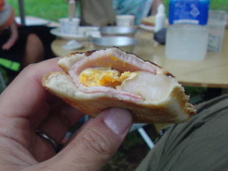 パンだけよりも食べ応えアリマス
