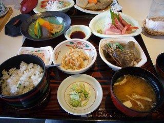 初冬のさば街道3(小浜港でランチ)