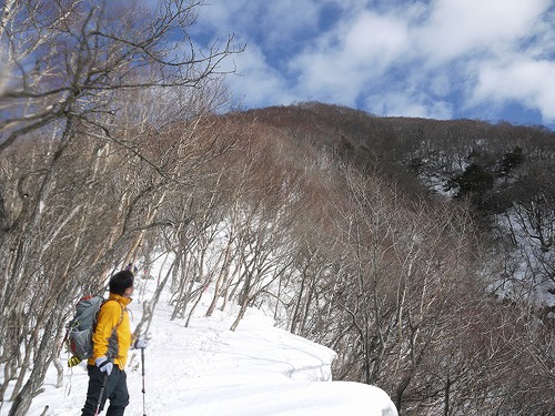 『登る男』 活動再開の赤城山!