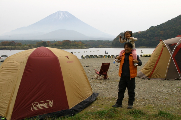 精進湖キャンプ場(キャンピングコテージ)