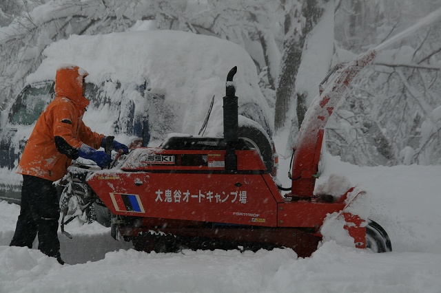 *思いつきなキッチンテーブルとプレゼン* 年越しキャンプ