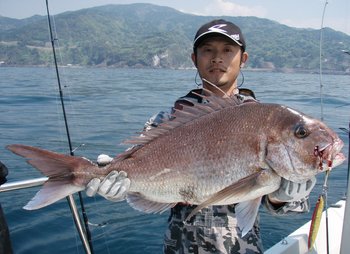 敦賀沖から越前岬に、ジギング!