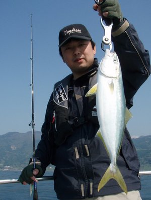 敦賀沖から越前岬に、ジギング!