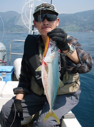 敦賀沖から越前岬に、ジギング!