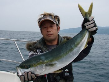 敦賀沖から越前岬に、ジギング!