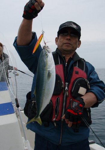 敦賀沖から越前岬に、ジギング!