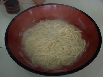 夏キャンプは うどん打ちから
