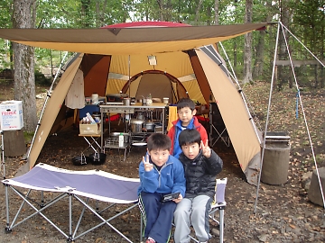 まさに隠れ家的!遊び小屋コニファー