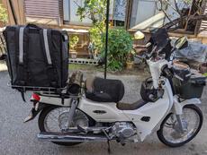 デリバリーバッグはスーパーカブによく似合う!? デリバリーバッグはスーパーカブによく似合う!?