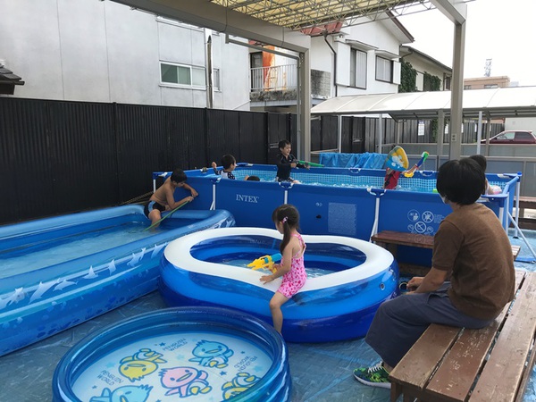 工作教室とプールと子どもの帰省 工作教室とプールと子どもの帰省
