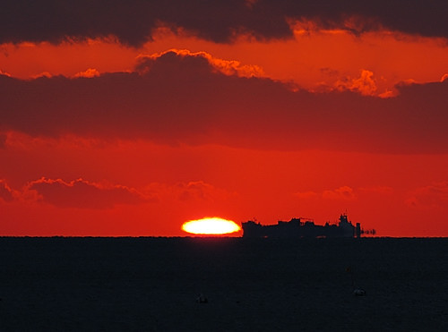 だるま夕陽