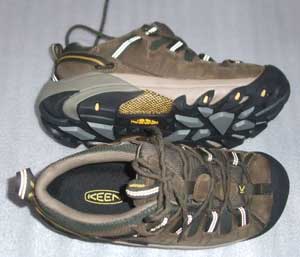 KEEN トレッキングシューズ