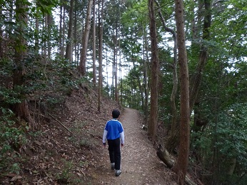 ポンポン山(雨降る前に・・・)