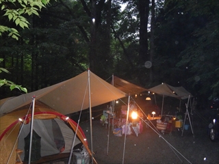 雨雨キャンプ　（by　とやの沢オートキャンプ場）