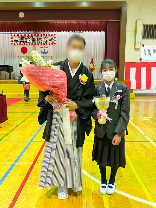 2022年3月 アネキさん小学校卒業 2022年3月 アネキさん小学校卒業
