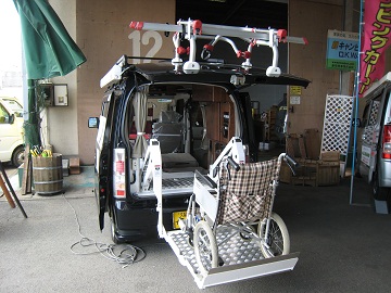 車椅子で乗れるキャンピングカー