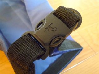 ぬれたら困るものはドライバッグに入れましょう!
