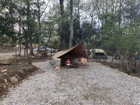 ナヤミナシの剣尾山からの杜のテラスCAMP ナヤミナシの剣尾山からの杜のテラスCAMP