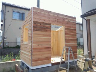 小屋作り(4)