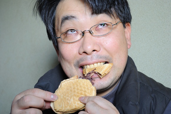 頭が先か・・・?尾が先か?