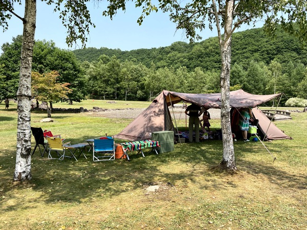 例年より遅いオープンのサホロ湖キャンプ 例年より遅いオープンのサホロ湖キャンプ