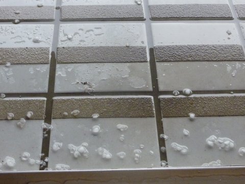 緊急速報 福岡県南部地方で 今 雹が降ってる