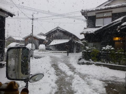 大雪警報のど真ん中で夏タイヤ 笑♪