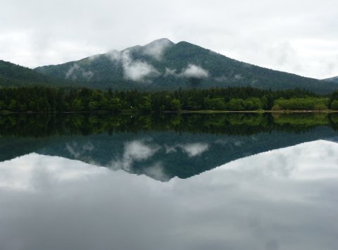 湖のアート