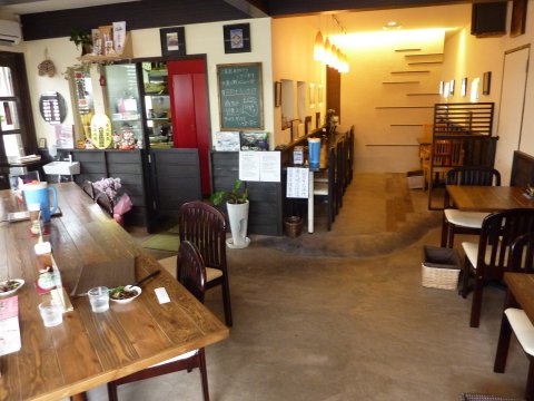 癖になるうどん屋さん