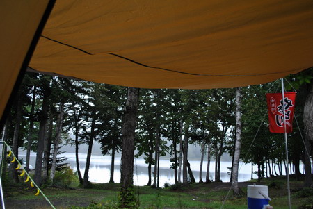 雨でも賑やか!朱鞠内湖キャンプ♪