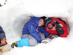 初雪中キャンプ 大見いこいの広場