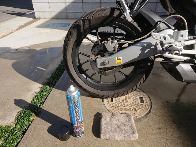 我が家の通勤快速!aprilia(アプリリア)RS4 125 リムステッカーカスタム!貼ってみる!! 我が家の通勤快速!aprilia(アプリリア)RS4 125 リムステッカーカスタム!貼ってみる!!