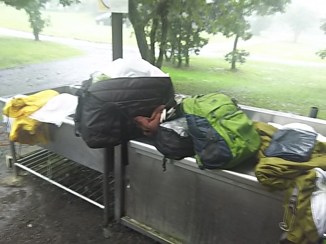 雨の朝霧高原 キャンプ~小説風~ 雨の朝霧高原 キャンプ~小説風~