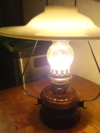 巻き芯　に熱愛中ｗ / 昭和レトロ　灯油ランプ