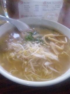 お昼はあっさりと