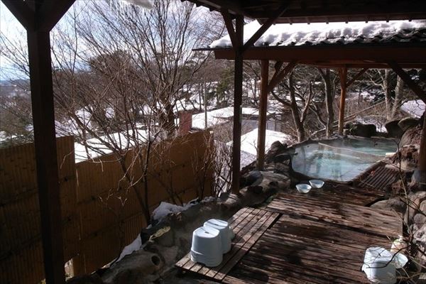 真っ白の北横岳で登り納め
