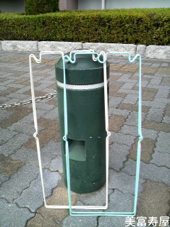 キャンプに最適!百均の「ゴミスタンド」