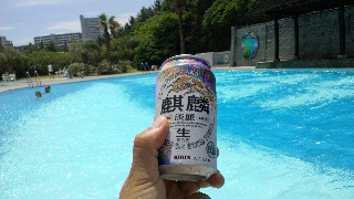 プールまで.....