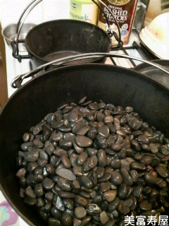 焼きいも用石とダッチオーブンで、焼き芋が倍おいしくなる！