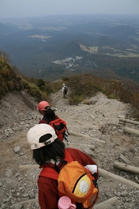 * 紅葉トレッキング 秋の大山を歩く *