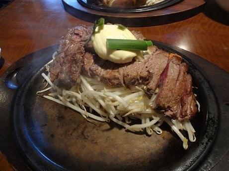 ビフテキ屋 うえすたん 長尾店